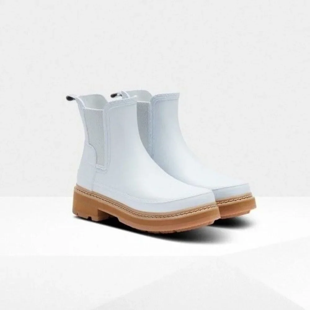 HUNTER Refined Stitch Chelsea Boots Size 10 Spurrey White NWOT